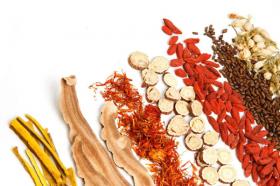 普萊申超微粉碎機，解決了纖維性、高糖性中藥粉碎的難題